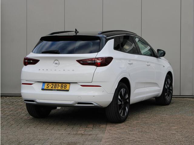 Opel Grandland 1.2 Turbo Ultimate Automaat | Navi / Camera / Alcantara / Winter pakket