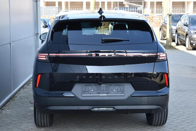 Opel Grandland 1.2 Turbo Hybrid GS Direct uit voorraad leverbaar