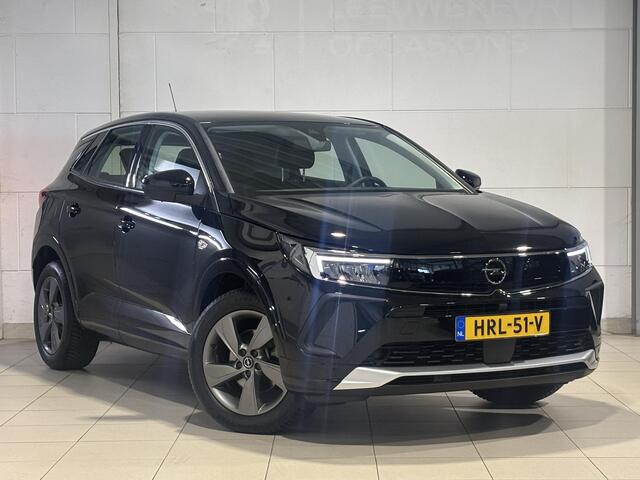 Opel Grandland Elegance 1.2 Turbo 130pk | ALL SEASON BANDEN | AGR-STOELEN | STOEL- EN STUURVERWARMING | APPLE CARPLAY / ANDROID AUTO | ISOFIX | DAB+ |