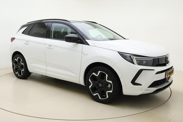 Opel Grandland 1.6 Turbo Plug-In Hybrid Ultimate | Navigatie | Lederen bekleding | Trekhaak | Keyless | Camera | Zwart dak | Stoel verwarming | Lichtmetalen velgen