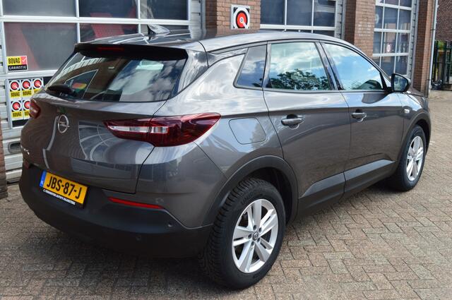 Opel Grandland 1.2 Turbo Elegance