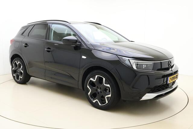 Opel Grandland 1.2 Turbo Level 4 130 PK Automaat | Navigatie | Climate control | Trekhaak | Camera | Alcantara bekleding | Dakrails | Lichtmetalen velgen | Stoel & Stuurverwarming