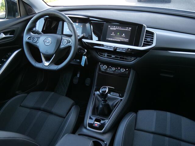 Opel Grandland 1.2 Turbo 130pk Elegance Apple Carplay / Winterpakket / Cruise Control