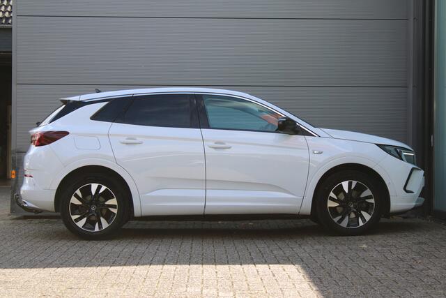 Opel Grandland 1.2 Turbo Level 3 | Trekhaak | Camera | Navigatie | Cruise Control | BLIS