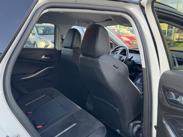Opel Grandland 1.6 Turbo Plug-In Hybrid 4x4 GSe Geheel rijklaar |BOVAG gar. - GSe uitvoering! 300pk automaat Hybrid | Alcantara\leer | Full LED | Camera | 2x lader
