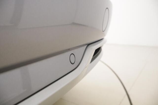 Opel Grandland 1.6 Turbo 225pk Automaat Plug-In Hybrid GS Automaat | Navigatie | Lederen bekleding | Stoelverwarming & ventilatie | Camera | Keyless | Lichtmetalen velgen