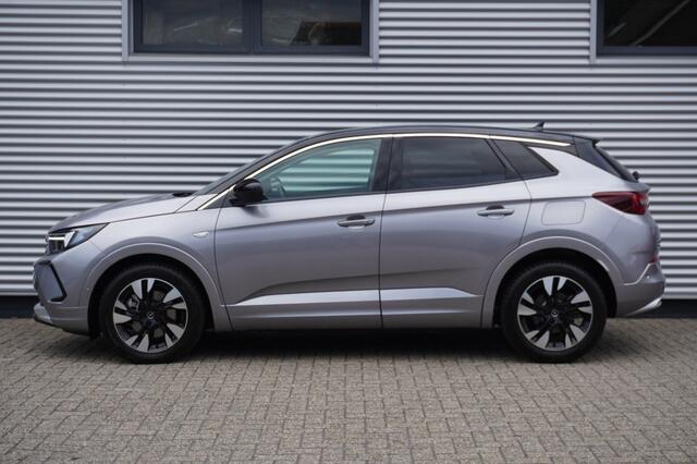 Opel Grandland 1.6 Turbo Hybrid Elegance / Camera / Winterpakket / Adaptive Cruise