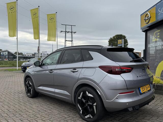 Opel Grandland 1.6 Turbo Plug-In Hybrid 4x4 GSe Als nieuw! 300pk! GSe incl. beurt-12M Garantie-2x lader-nw All Season