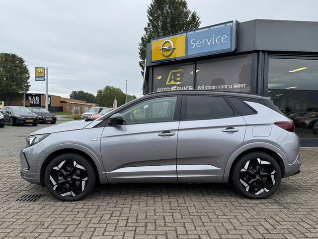 Opel Grandland 1.6 Turbo Plug-In Hybrid 4x4 GSe Als nieuw! 300pk! GSe incl. beurt-12M Garantie-2x lader-nw All Season