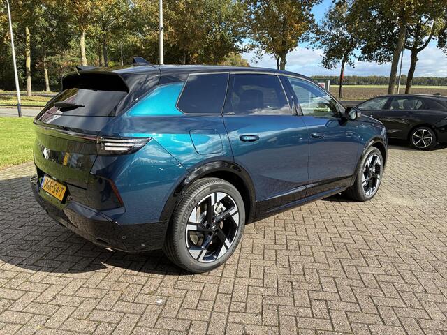 Opel Grandland 1.6 Turbo Plug-in-Hybrid GS | ECC | Panoramisch glazen schuifdak | Comfort Plus Pakket | Technologie Plus Pakket | 7,4Kw Boordlader | 20" LM-Velgen
