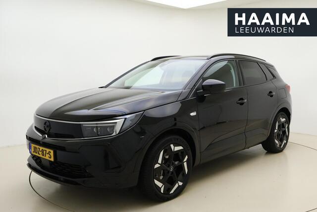 Opel Grandland 1.6 Turbo Plug-In Hybrid 4x4 GSE 300 PK Automaat | Navigatie | Camera | Stoel & Stuurverwarming | 19" Lichtmetalen velgen | Zwart dak | Alcantara bekleding | Keyless