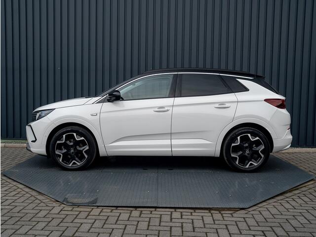 Opel Grandland 1.2 Turbo Ultimate | Led Matrix | Elk A-klep | Keyless | Prijs Rijklaar!!