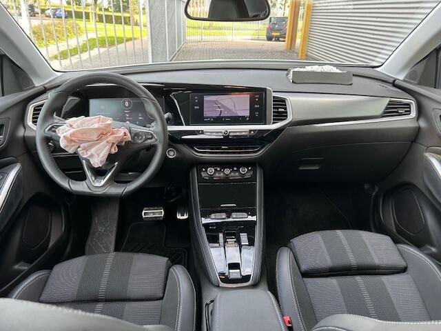 Opel Grandland 1.2 Turbo Level 3
