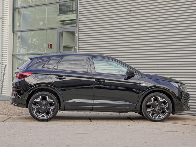 Opel Grandland 1.2 Turbo Hybrid GS Leder interieur