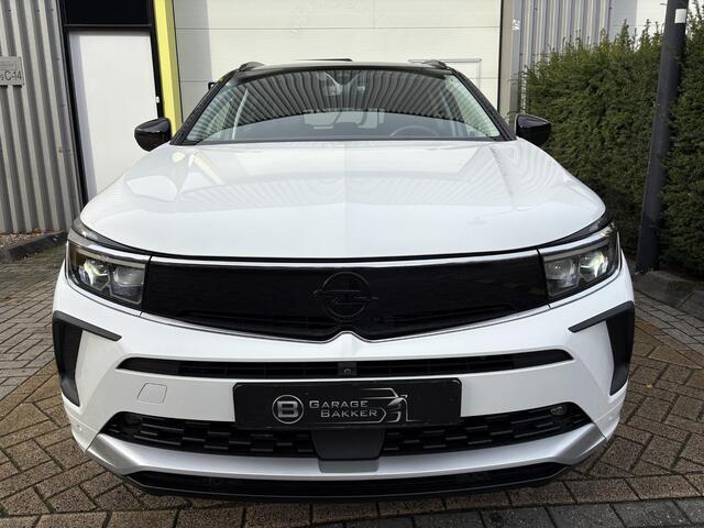 Opel Grandland 1.6 Turbo Plug-In Hybrid 4x4 Ultimate 360 Camera, LED, Afn. Trekhaak, Dodehoeksensoren, Stoel/Stuurverwarming