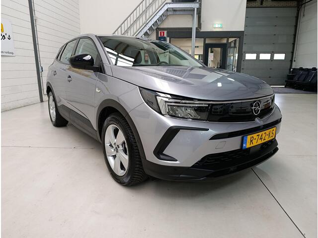 Opel Grandland 1.6 Turbo Plug-In Hybrid