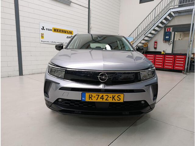 Opel Grandland 1.6 Turbo Plug-In Hybrid