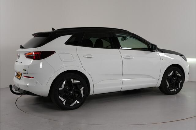 Opel Grandland 1.6 Turbo PHEV 300 pk 4x4 GSe | Trekhaak | El. achterklep |