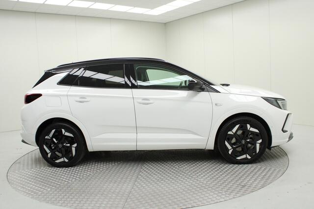 Opel Grandland 1.6 T PHEV 4x4 GSe Ultimate | Camera + PDC v&a / Dode Hoek / Navi Full / Elektr. Achterportier / AGR Alcantara Stoelen /