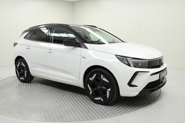 Opel Grandland 1.6 T PHEV 4x4 GSe Ultimate | Camera + PDC v&a / Dode Hoek / Navi Full / Elektr. Achterportier / AGR Alcantara Stoelen /