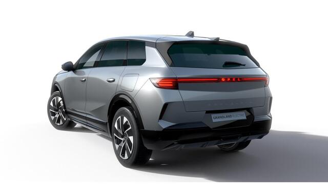 Opel Grandland Electric Business Edition 73 kWh | 17% bijtelling | AUTOMAAT | Warmtepomp | 360° Camera | Stoel, stuur & voorruit verwarmd | Apple Carplay/Android Auto | Elektr. achterklep | ARG-stoelen | Matrix LED | Navigatie |