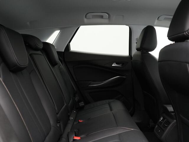 Opel Grandland 1.6 Turbo Ultimate Plug In Hybrid 225pk Dealer O.H PHEV | Lederen Sportstoelen Memory & Ventilatie | Adaptive Cruise | Apple Carplay | Stoelen & Stuur Verwarmd | Blis | Keyless | LED | Navigatie | 19"LM | DAB |