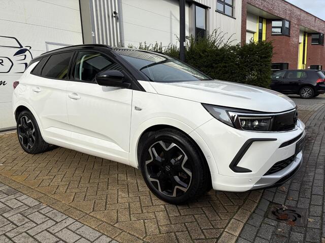 Opel Grandland 1.6 Turbo Plug-In Hybrid 4x4 Ultimate 360 Camera, LED, Afn. Trekhaak, Dodehoeksensoren, Stoel/Stuurverwarming