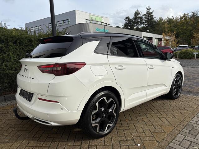 Opel Grandland 1.6 Turbo Plug-In Hybrid 4x4 Ultimate 360 Camera, LED, Afn. Trekhaak, Dodehoeksensoren, Stoel/Stuurverwarming