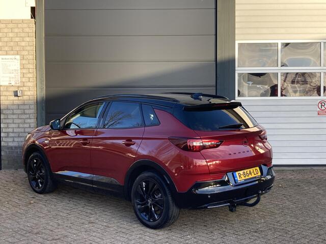 Opel Grandland 1.2 Turbo GS Line | Apple carplay/Android auto | Cruise control | Climate control | Led verlichting | Navigatiesysteem | Licht metalen velgen 18'' |
