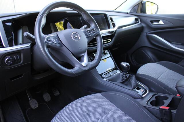 Opel Grandland 1.2 Turbo 131pk Edition | Achteruitrijcamera | Trekhaak | Stoelverwarming | Navigatie | Carplay
