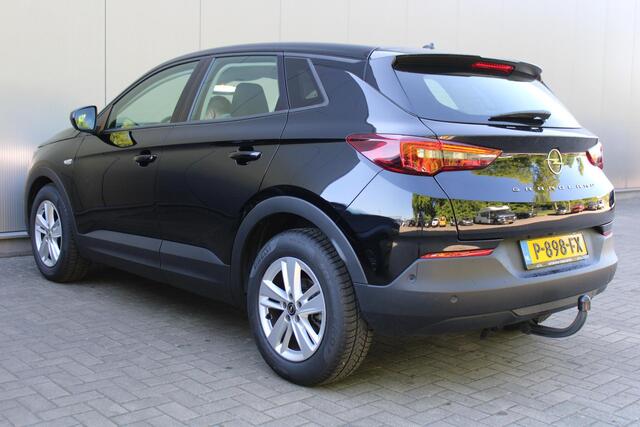 Opel Grandland 1.2 Turbo 131pk Edition | Achteruitrijcamera | Trekhaak | Stoelverwarming | Navigatie | Carplay