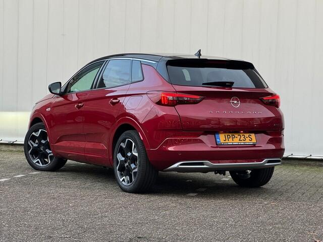 Opel Grandland 1.6 Turbo Plug-In Hybrid Elegance met Navi/Camera, Trekhaak, 19inch, Winterpakket