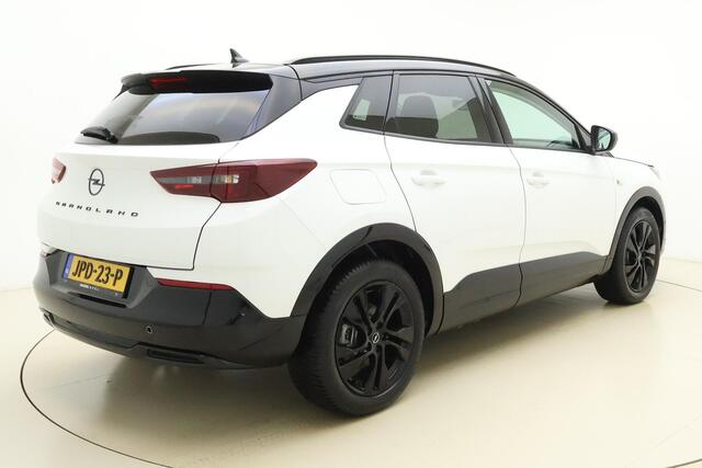 Opel Grandland 1.6 Turbo Plug-In Hybrid GS 225pk | Automaat | Navigatie | Alcantara Bekleding | Camera | Stoel-Stuur-Voorruitverwarming | Elektrische achterklep | Cruise Control Adaptief