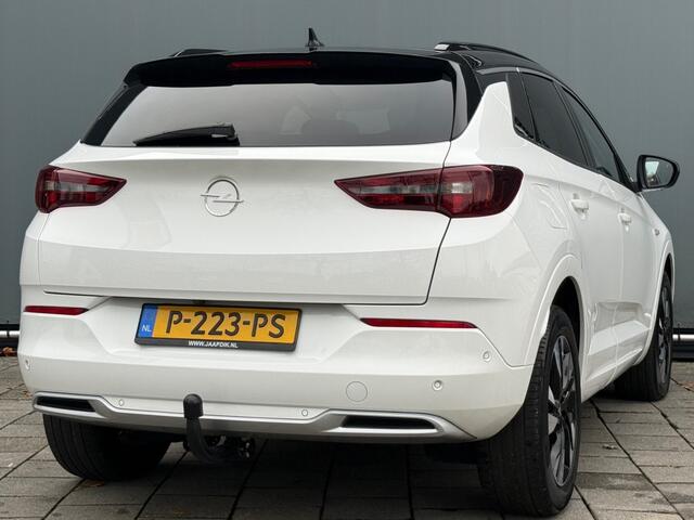 Opel Grandland BWJ 2022 | 1.2T 131PK Ultimate | TREKHAAK | 360 CAMERA | LEDER/ALCANTARA | CLIMA | WINTERPAKKET | NAVI | CARPLAY