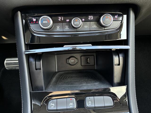 Opel Grandland Elegance 130Pk 8-Traps Automaat | Climate control | Apple Carplay/Android Auto | Stoel & Stuurverwarming | Parkpilot | LED | AGR-Stoelen | 18" LM-Velgen | Trekhaak | Cruise control