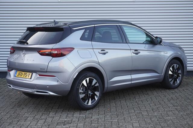 Opel Grandland 1.6 Turbo Hybrid Elegance / Camera / Stoel- en stuurverwarming / Adaptive Cruise