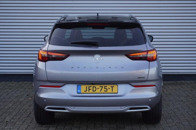 Opel Grandland 1.6 Turbo Hybrid Elegance / Camera / Stoel- en stuurverwarming / Adaptive Cruise