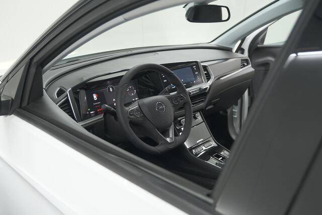 Opel Grandland Turbo 130 AT8 Ultimate | Camera | Adaptieve Cruise Control | Pack Winter | Elektronische Kofferklep