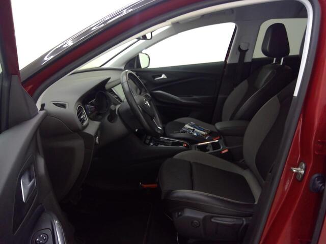 Opel Grandland 1.2 Turbo Elegance Automaat / Trekhaak / Navi / Cruise / Parkeersensoren