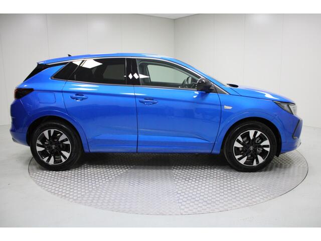 Opel Grandland 1.2 Turbo Level 3 | NL auto | automaat | navi | elektr. achterklep | pdc v/a + camera | cruise adaptief | carplay | keyless | stuur/stoel verwarming