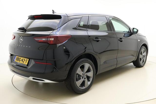 Opel Grandland 1.2 Turbo 130pk GS | Achteruitrijcamera | Climate control | Cruise control | LED verlichting | Navigatie | Privacy glass | Parkeersensoren