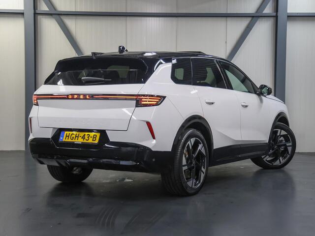 Opel Grandland Electric GS 73 kWh 210PK | 1ste eigenaar | Head-up display | AppleCarPlay/AndroidAuto | Schuifkanteldak | Navigatie | Adaptieve Cruise Control | Keyless | AGR Stoelen | Stoel/Stuur/Voorruitverwarming | FULL LED | 360'Camera | Isofix | Privacy Glass |