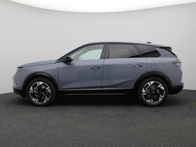 Opel Grandland 1.6 Turbo Plug-in-Hybrid Ultimate 195PK Aut. Trekhaak, 360gr. Camera, Keyless, Matrix-LED Verlichting, Adaptieve Cruise Control, 20" LM Velgen