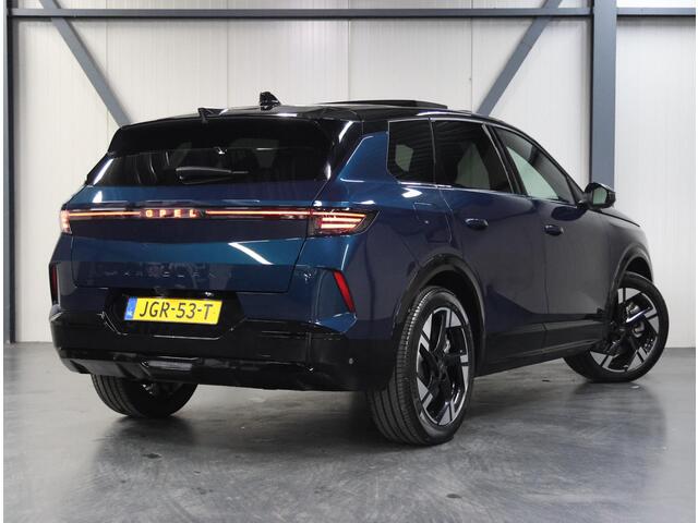 Opel Grandland 1.6 195PK Turbo Plug-in-Hybrid GS | 1ste eigenaar | Head-up display | AppleCarPlay/AndroidAuto | Schuifkanteldak | Navigatie | Adaptieve Cruise Control | Keyless | AGR Stoelen | Stoel/Stuur/Voorruitverwarming | FULL LED | 360°Camera | Isofix | Privacy Gla