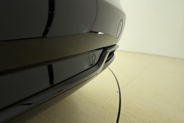 Opel Grandland 1.2 Turbo GS Line 130 PK | Navigatie | Camera | Keyless | Electrische achterklep | Dakrails | Stoel & Stuurverwarming | AGR Stoelen | Climate control