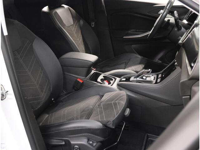 Opel Grandland 225PK Plug-In Hybrid Elegance | AppleCarPlay/AndroidAuto | Trekhaak | Winterpakket | LEER/Alcantara | Camera | Keyless | Electrische klep | Navigatie | AUTOMAAT | Stoel/Stuur/Voorruitverwarming | AGR Stoelen | Isofix | Privacy Glass |