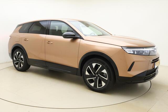 Opel Grandland 1.6 Turbo Plug-in-Hybrid Business Edition | Massagestoelen | Panoramisch Schuif/kanteldak | Climate control | Afneembare trekhaak | Focal audio | Camera