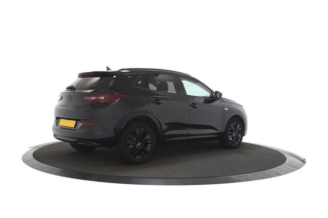 Opel Grandland 1.2 Turbo 130pk GS / Camera / Navigatie / Keyless / AGR-stoel / LED
