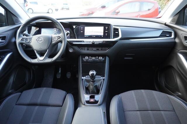 Opel Grandland 1.2 Turbo 130pk GS / Camera / Navigatie / Keyless / AGR-stoel / LED