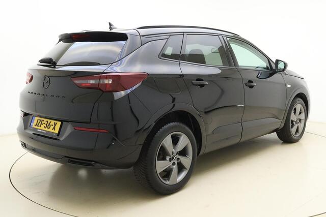 Opel Grandland 1.2 Turbo GS Line 130 PK | Navigatie | Camera | Keyless | Electrische achterklep | Dakrails | Stoel & Stuurverwarming | AGR Stoelen | Climate control